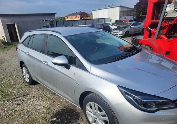 Opel Astra cena 37500 przebieg: 32000, rok produkcji 2020 z Krotoszyn małe 781